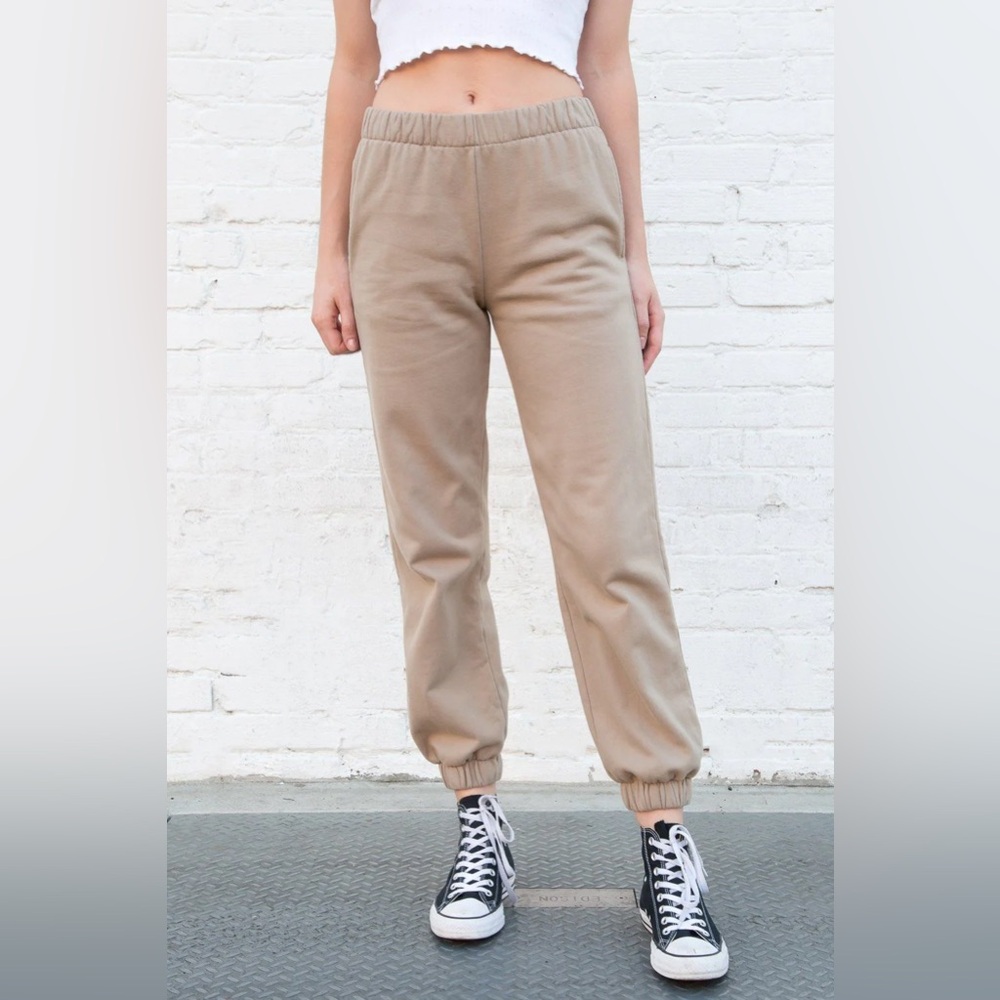 Brandy Melville Rosa Sweatpants